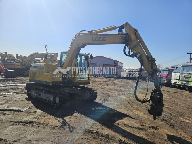 Купить Экскаватор гусеничный LGCE E690F с гидровращателем  б/у (2024 г.в., 1038 м.ч)(0100) в компании Русбизнесавто - изображение 0